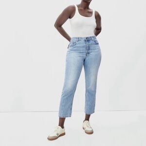 Everlane The Curvy ‘90s Cheeky Straight Jean